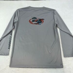 Jerret Bay Long Sleeve Men’s Performance Shirt Size Large Gray Sleeve Graphic
